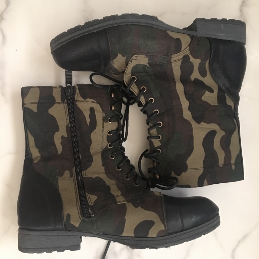 💚COMBAT BOOTS💚
